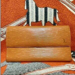 LOUIS VUITTON ❤️🌟EPI LONG WALLET⭐️